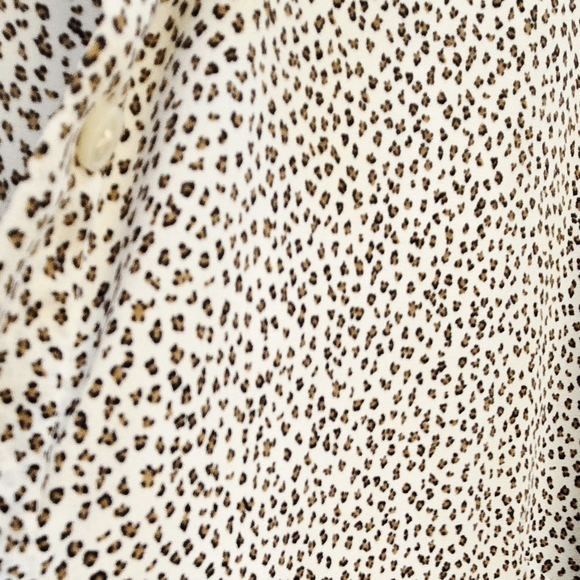 Banana Republic Button Down Blouse - Picture 5 of 5